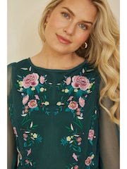 Yumi Green Embroidered Long Mesh Sleeve Prom Skater Dress - Image 4 of 5