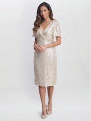 Vestido de lentejuelas con cuello de pico y torsión en natural Krista de Gina Bacconi - Imagen 3 de 5