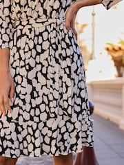 Sosandar Black Morocco Print Fit & Flare Dress - Image 5 of 5