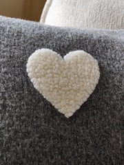 Borg Heart Cushion - Изображение 3 из 6