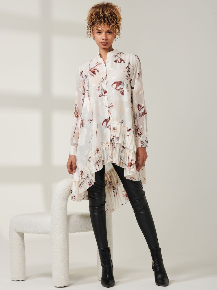 Creme - Jolie Moi – asymmetrisches Hemd mit gestuftem Saum - Bild 6 von 6 Creme - Jolie Moi – asymmetrisches Hemd mit gestuftem Saum - Bild 6 von 6