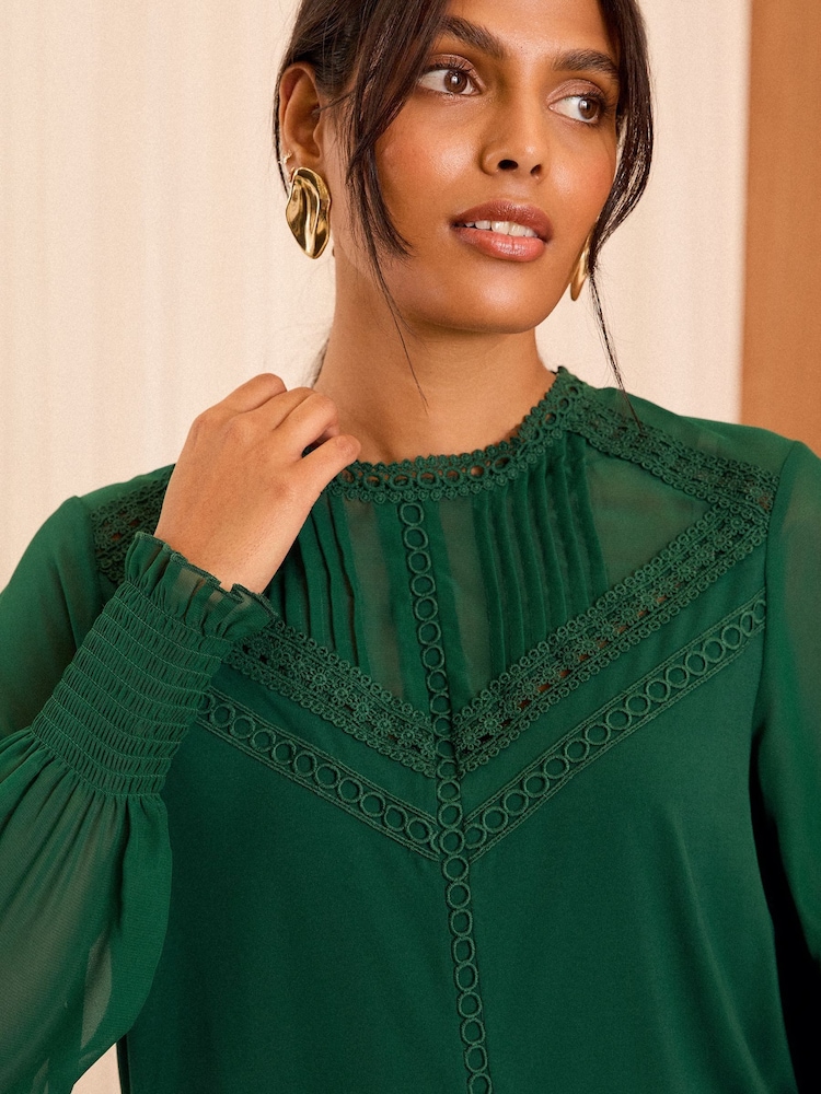 Love & Roses Green Jersey Chiffon Sleeve Lace Trim Blouse - Image 2 of 4