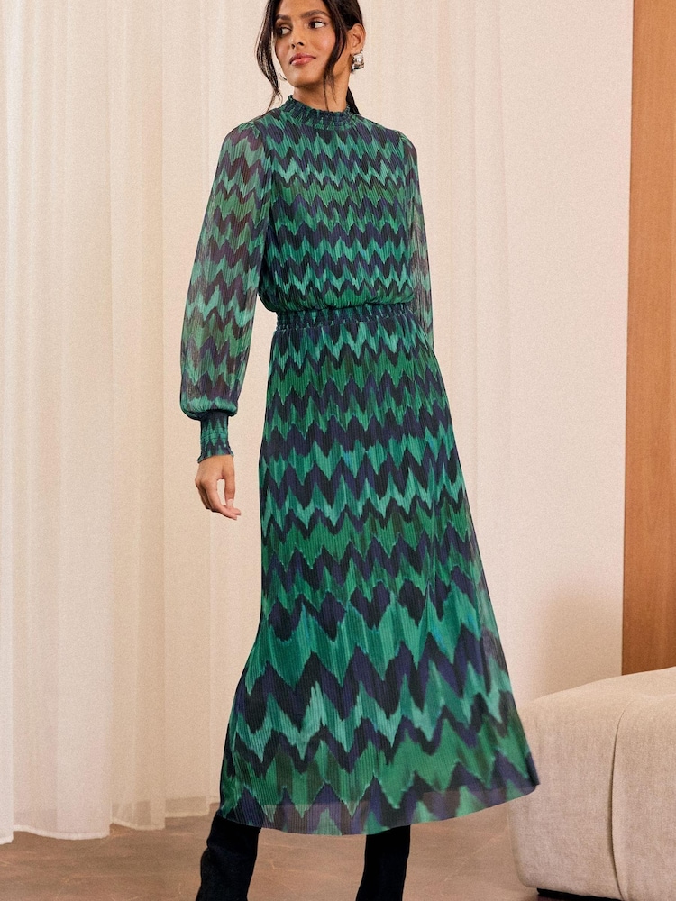 Love & Roses Green Plisse Midi Dress - Image 1 of 4