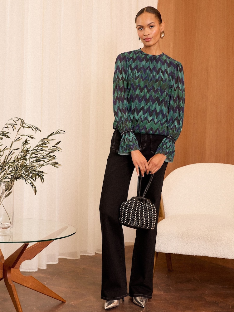Love & Roses Green And Blue Chevron Petite Print Plisse Mesh Long Sleeve Jersey Blouse - Image 2 of 4