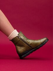 Lunar Lazy Dogz Florida Boots - Image 1 of 8