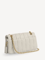 COACH Cream Quilted Tabby 26 Shoulder Bag With Chain - Image 5 of 7