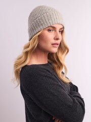 Celtic & Co. Natural British Gansey Stitch Hat - Image 4 of 4