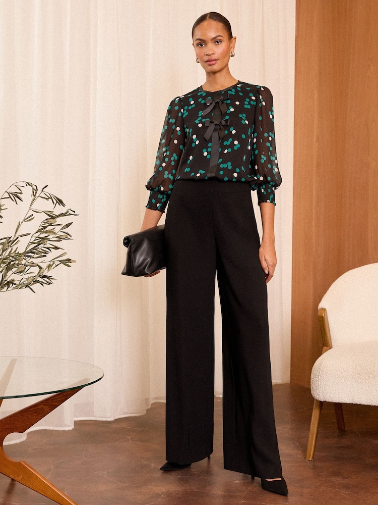 Schwarz gepunktet - Love & Roses Bluse mit Rundhalsausschnitt und 3/4 Ärmeln und Schleifendetail - Image 2 of 4