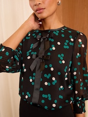 Schwarz gepunktet - Love & Roses Bluse mit Rundhalsausschnitt und 3/4 Ärmeln und Schleifendetail - Image 3 of 4