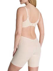 Spanx SPANXshape™ Bumagay sa Iyong Magarbong Shorts na Pang-ibaba at Pang-gitnang Hita - Larawan 2 ng 5