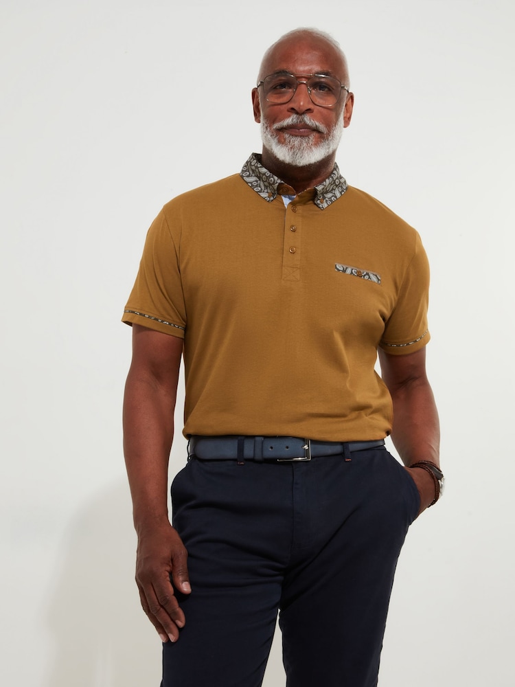 Коричневий - Joe Browns 100% Cotton візерунок пейслі принт Contrast комір з коротким рукавом Polo Top - Image 2 of 6