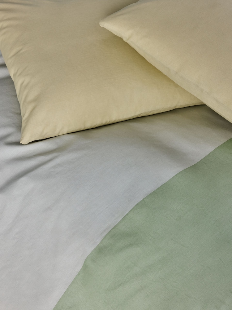 MADE.COM Green Marin 100% Cotton Duvet Cover and Pillowcase Set - Image 2 of 3