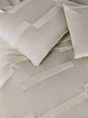 MADE.COM Natural Alban Tufted 100% Cotton Duvet Cover and Pillowcase Set - Image 2 of 3