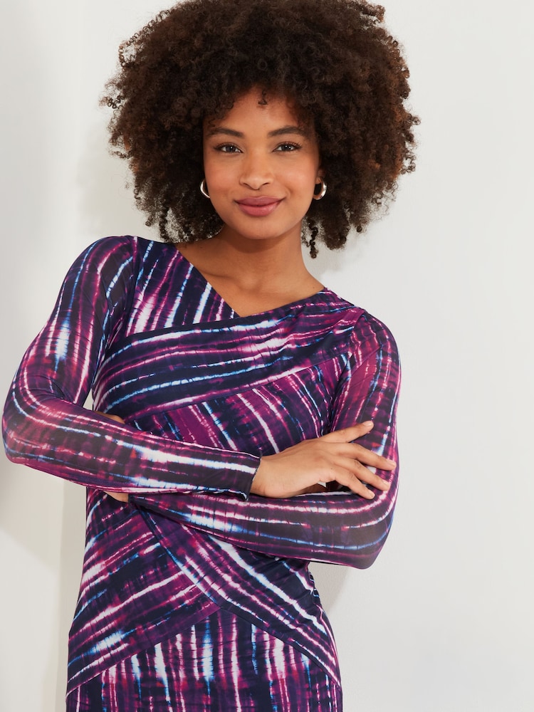 Joe Browns – figurbetontes Midikleid mit asymmetrischem Print aus Stretch-Mesh - Bild 3 von 3 Joe Browns – figurbetontes Midikleid mit asymmetrischem Print aus Stretch-Mesh - Bild 3 von 3