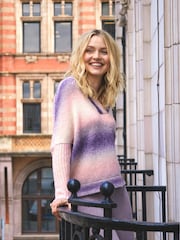 Joe Browns Oversized Sloe Joes Super Soft Ombre V-Neck Jumper - Imagen 1 de 9