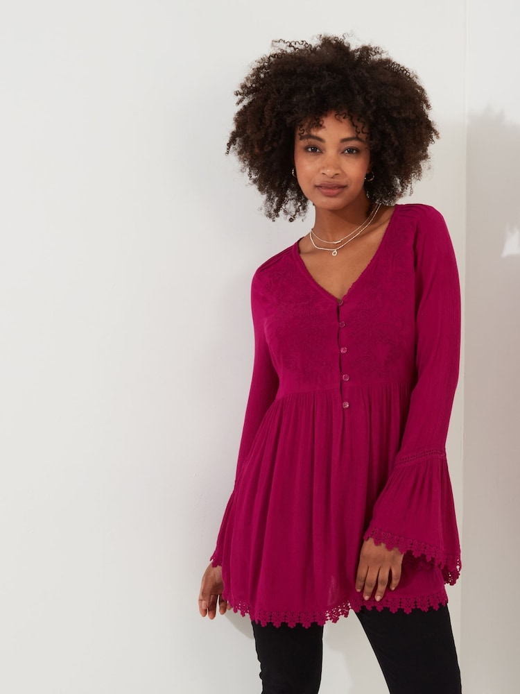 Joe Browns – Tunika-Oberteil mit besticktem Spitzenbesatz - Bild 1 von 8 Joe Browns – Tunika-Oberteil mit besticktem Spitzenbesatz - Bild 1 von 8