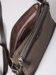Cromo marrom - Bolsa transversal Hartsop com zíper Lakeland Leather - Imagem 6 de 6