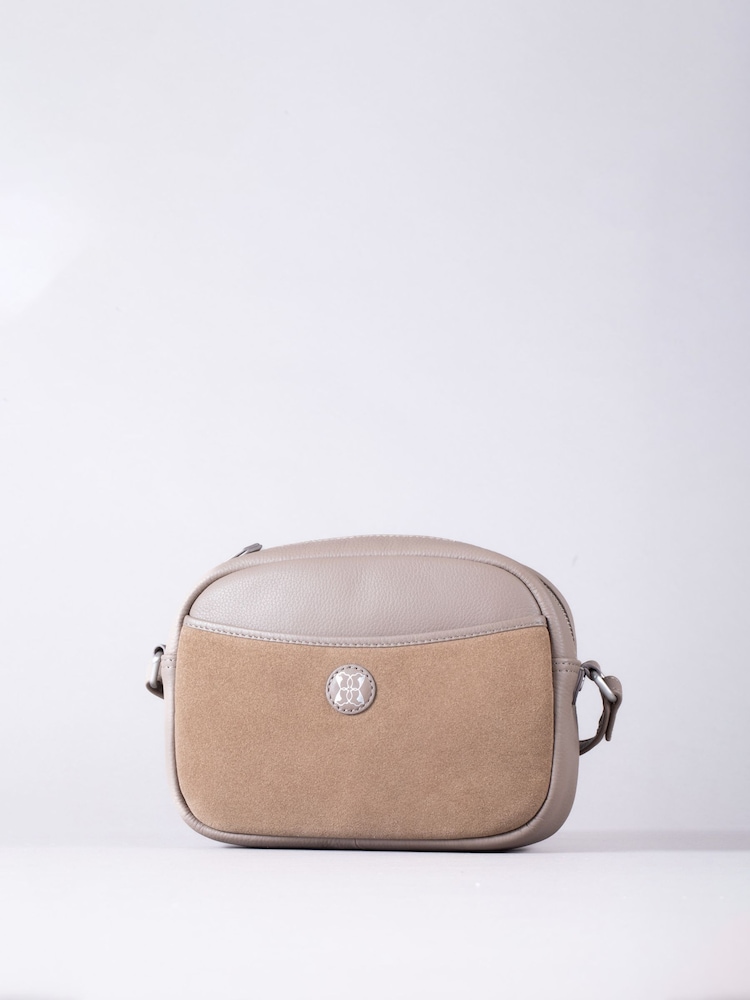 Lakeland Leather Taupe Coniston Cross Body Camera Bag - Image 2 of 7