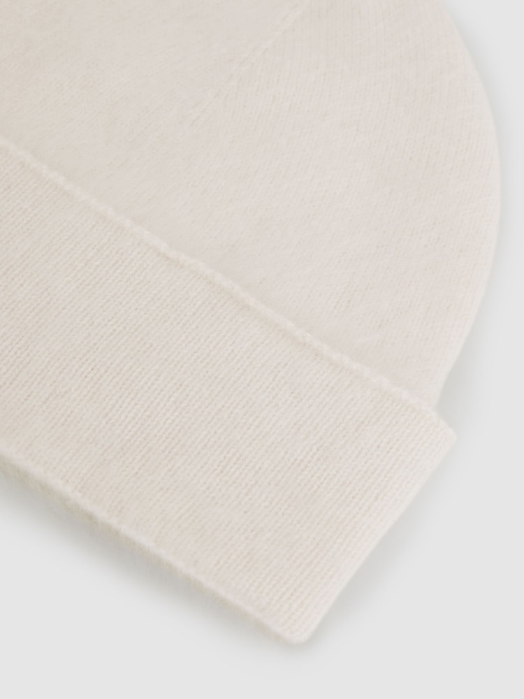 Reiss Cream Alba Cashmere Beanie - Image 4 of 4