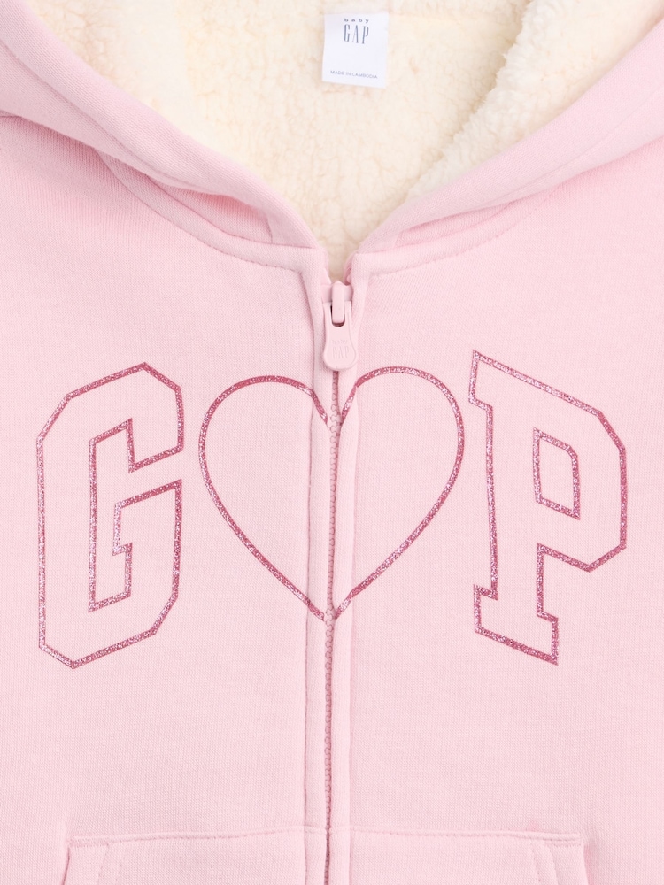 Růžová se srdíčky - Gap Mikina s kapucí na zip s beránkovou podšívkou a logem (6-5let) - Obrázek 3 z 3 Růžová se srdíčky - Gap Mikina s kapucí na zip s beránkovou podšívkou a logem (6-5let) - Obrázek 3 z 3