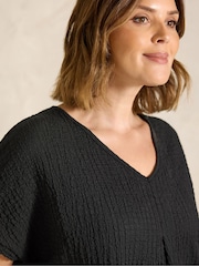 Evans Black Bubble Crepe Pleated Swing Top - Image 4 of 5