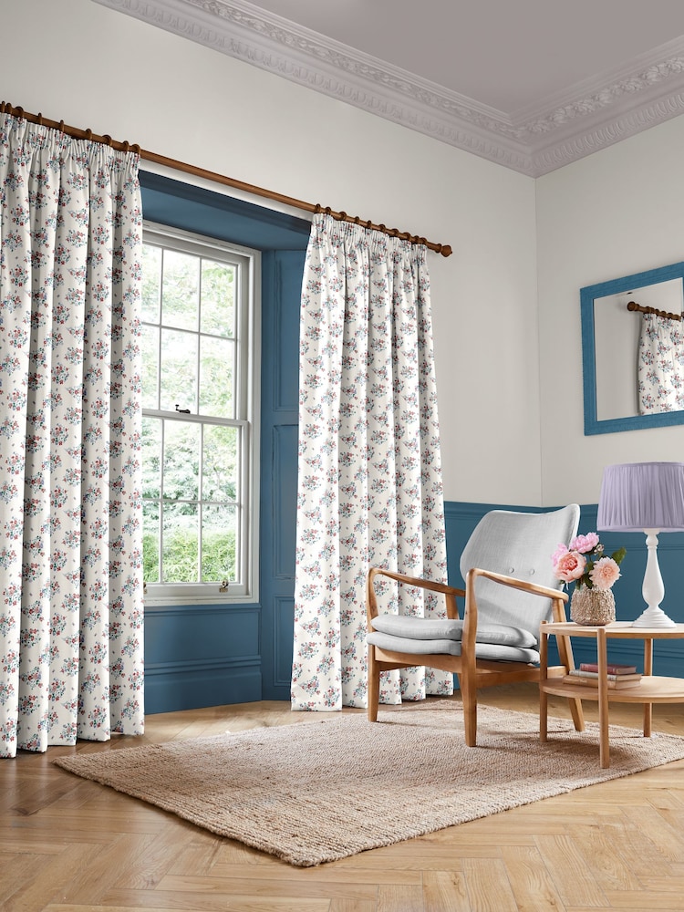 Cath Kidston Cream Clifton Floral Made to Measure 100% Cotton Curtain - Image 2 of 9