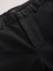 Negro - Corte slim - Pantalones chinos de mezcla de algodón Supima Signature - Imagen 17 de 18
