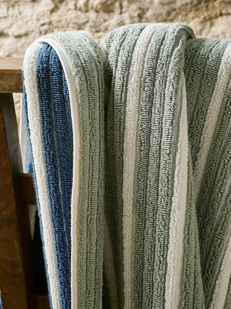 Christy Eucalyptus/Denim Darwin Turkish Cotton Reversible Towel - Image 2 of 4 Christy Eucalyptus/Denim Darwin Turkish Cotton Reversible Towel - Image 2 of 4