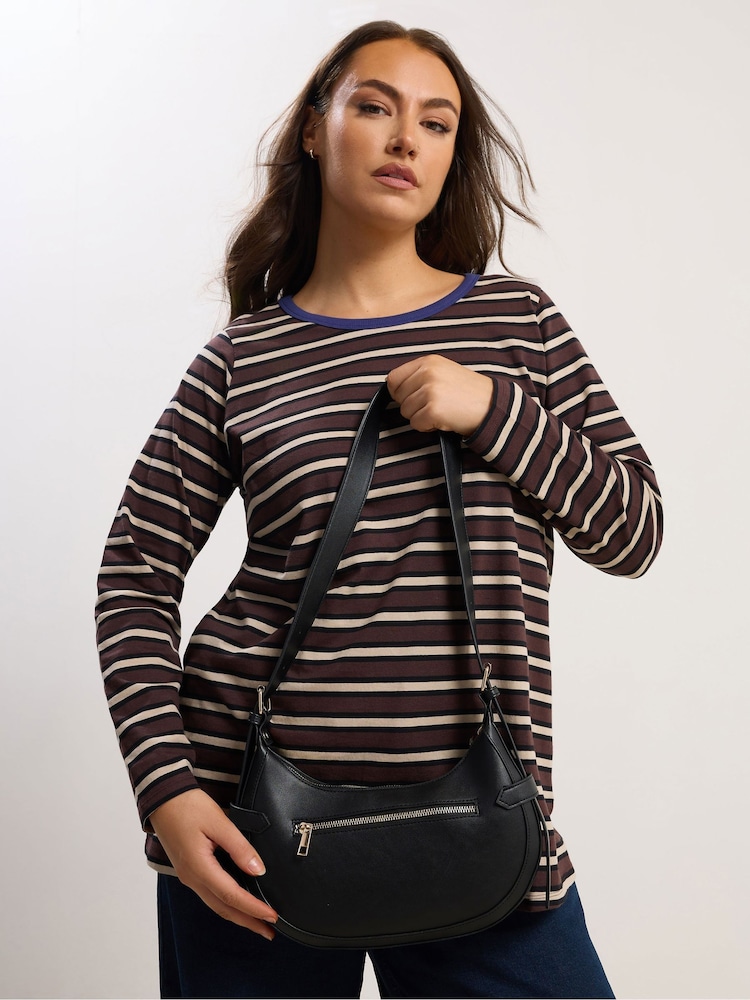 Yours Curve Black Buckle Shoulder Bag - Image 4 of 4 Yours Curve Black Buckle Shoulder Bag - Image 4 of 4