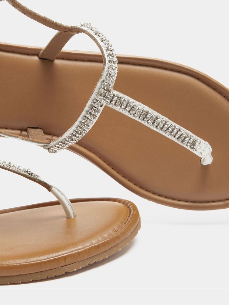 Yours Curve White Extra-Wide Fit EEE Diamante Toe Post Sandals - Image 4 of 4 Yours Curve White Extra-Wide Fit EEE Diamante Toe Post Sandals - Image 4 of 4