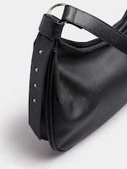 Yours Curve Faux Leather Slouched Studded Shoulder Bag - Imagem 3 de 4
