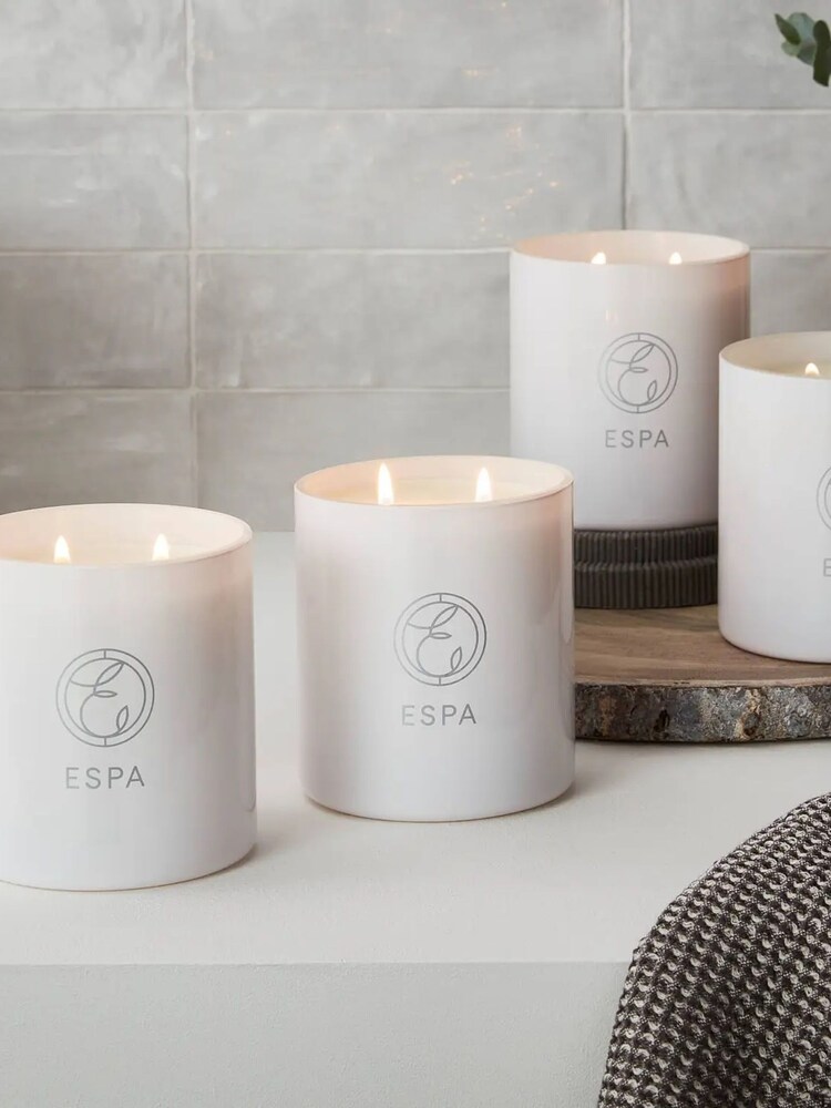 ESPA Energising Candle 410g - Image 4 of 4