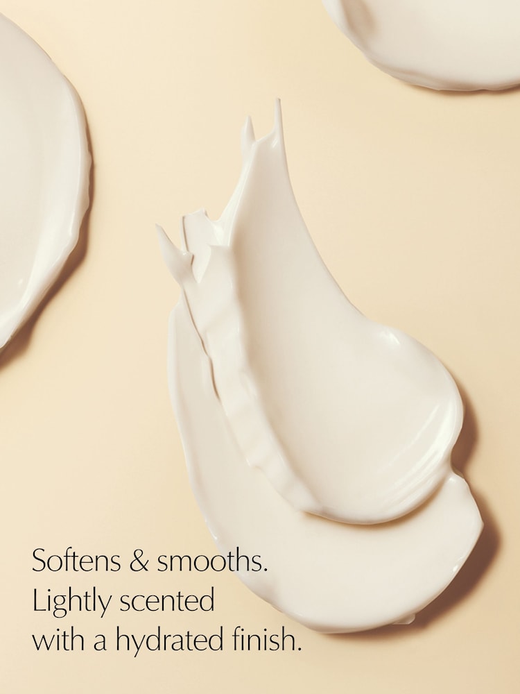 Estée Lauder Glimmer Body Lotion 200ml - Image 2 of 6 Estée Lauder Glimmer Body Lotion 200ml - Image 2 of 6