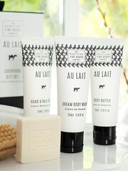 Scottish Fine Soaps Au Lait Luxurious Gift Set - Image 3 of 3