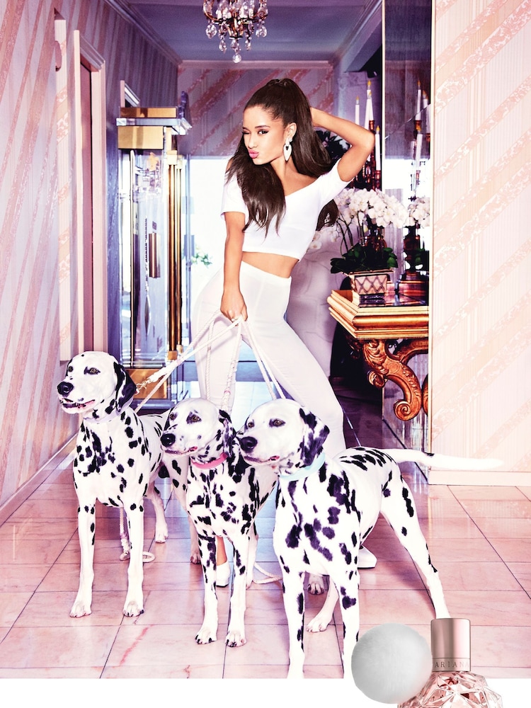 Ariana Grande ARI Eau De Parfum 30ml - Image 2 of 5
