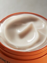 Sanctuary Spa Body Butter 300ml - Image 3 of 4