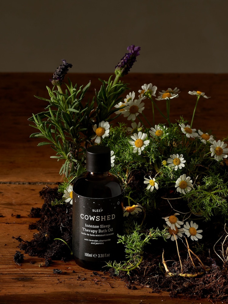 Cowshed Intense Sleep Therapy Bath Oil 100ml - Image 2 of 2
