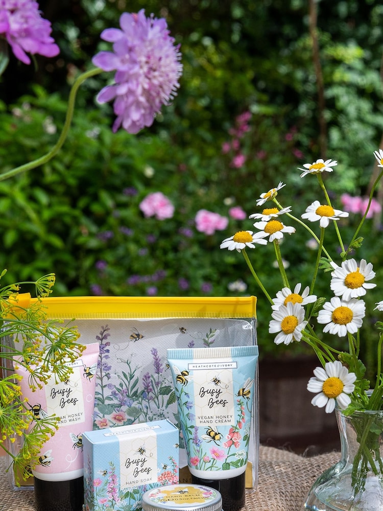 Heathcote & Ivory Busy Bees Mini Hand Care Set - Image 3 of 3