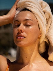 Bare By Vogue Hydrating Facial Mist 80ml - Image 8 of 9