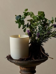 Cowshed Relax Calming Room Candle 220g - Image 2 of 2