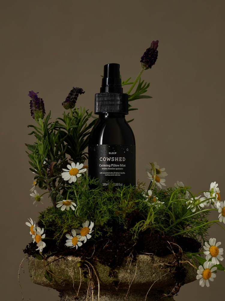 Cowshed Sleepy Calming Pillow Mist 100ml - Image 1 of 1