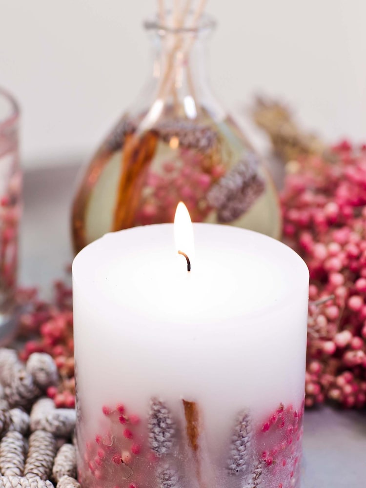 Stoneglow Goji Berry & Rose Natures Gift Pillar Scented Candle - Image 3 of 3