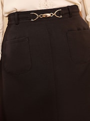 Love & Roses Minirock in Tailored-Fit mit Metallbesatz - Bild 2 von 4