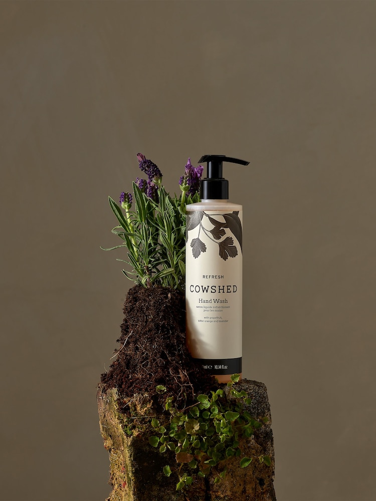 Cowshed Refresh Hand Wash 300ml - Image 4 of 4