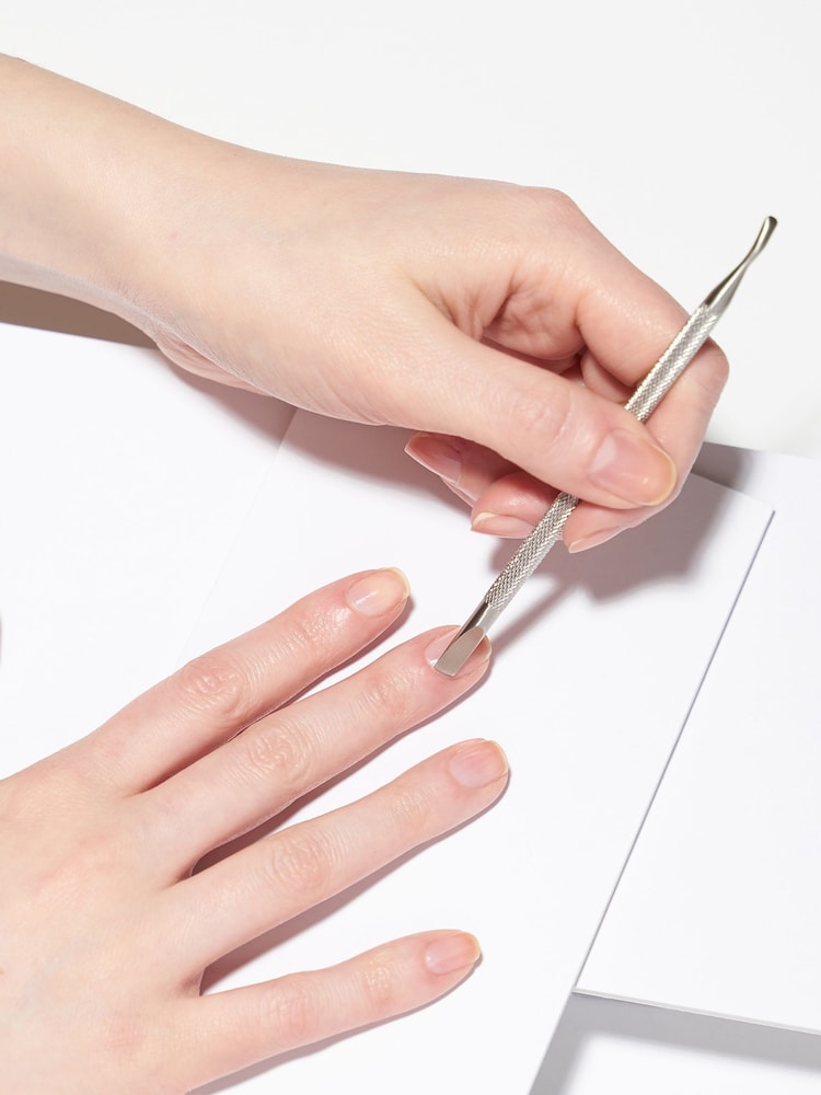 Tweezerman Pushy and Nail Cleaner - Image 5 of 5