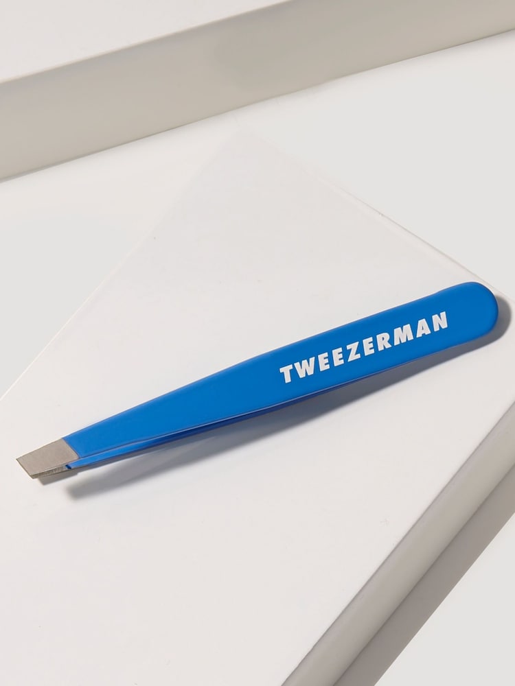 Tweezerman Mini Slant Tweezer - Image 1 of 2