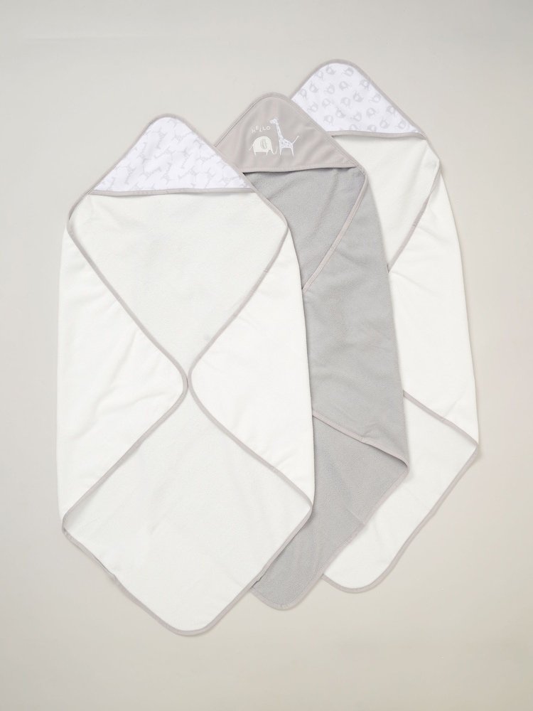 Snuggle Tots Hooded Towels and Wash Cloths 3 Pack - Image 2 of 3