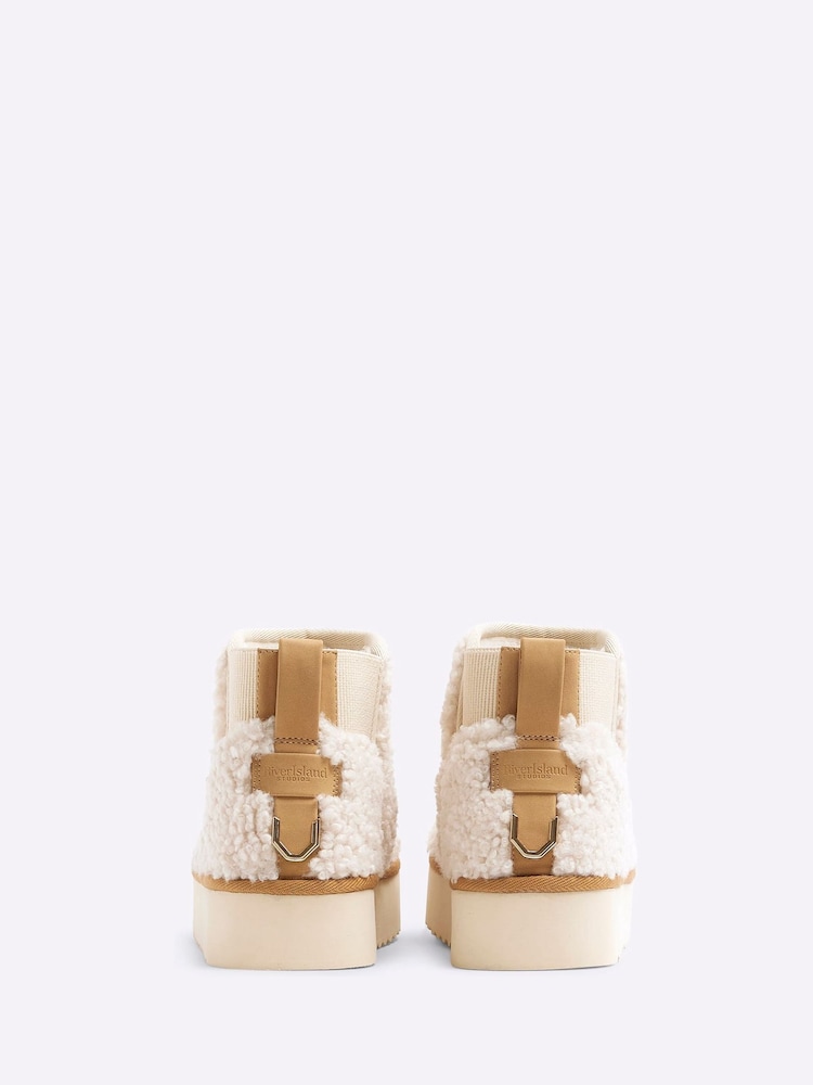 River Island Cream Borg Lined Boots - Image 2 of 4