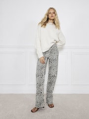 River Island Brown Relaxed High Rise Straight Leopard Print 100% Cotton Jeans - Image 7 of 7