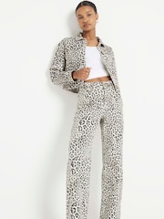 River Island Animal Cropped Denim Leopard Print 100% Cotton Jacket - Image 2 of 4
